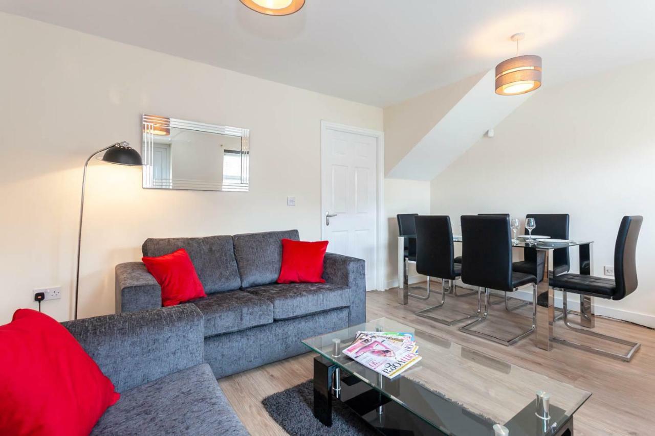 4 Bed Home, Driveway Parking Ideally Located In Latchford, Warrington - Executive St Marys House Exterior photo